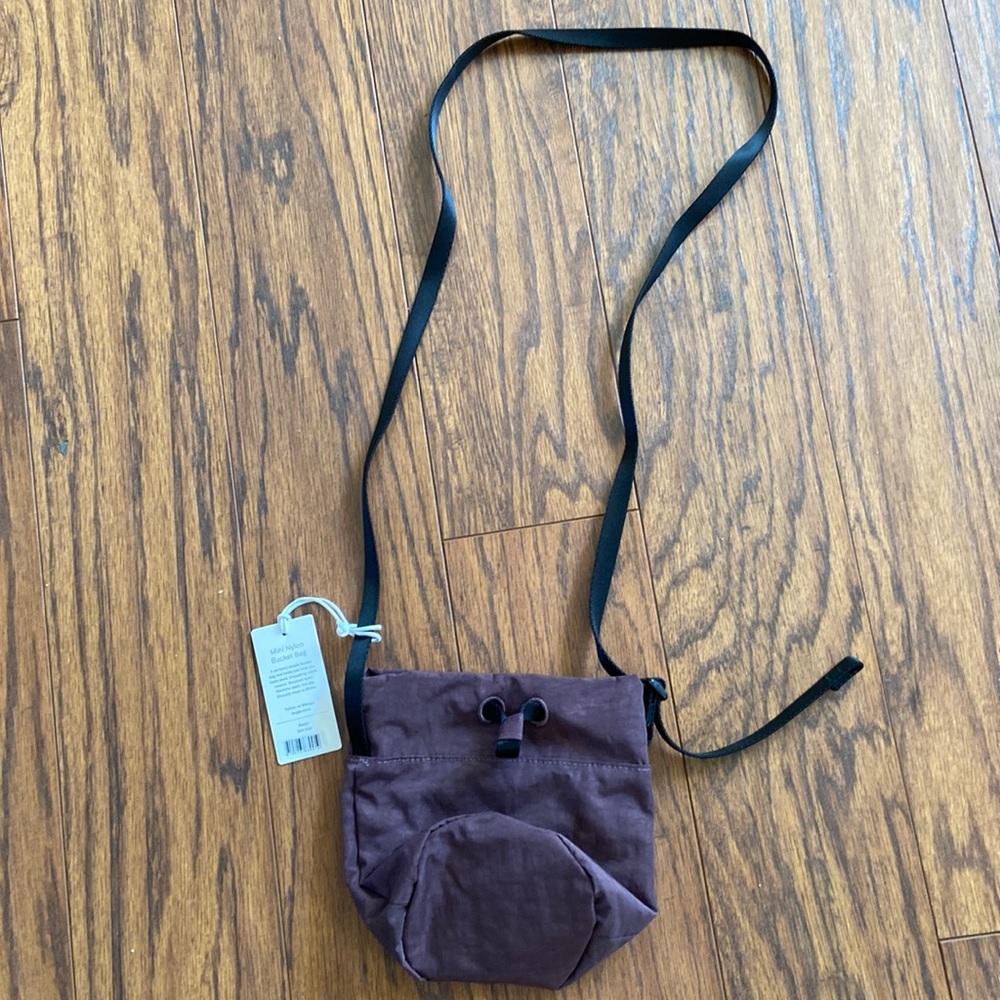New Baggu mini Nylon bucket bag - raisin
